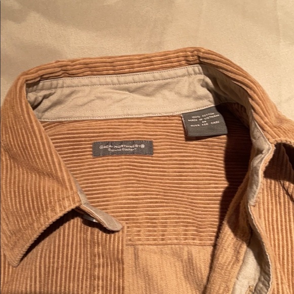 Great Northwest Soft Warm Corduroy Button Up - Picture 3 of 4